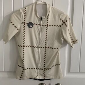 Wyn republic jersey medium